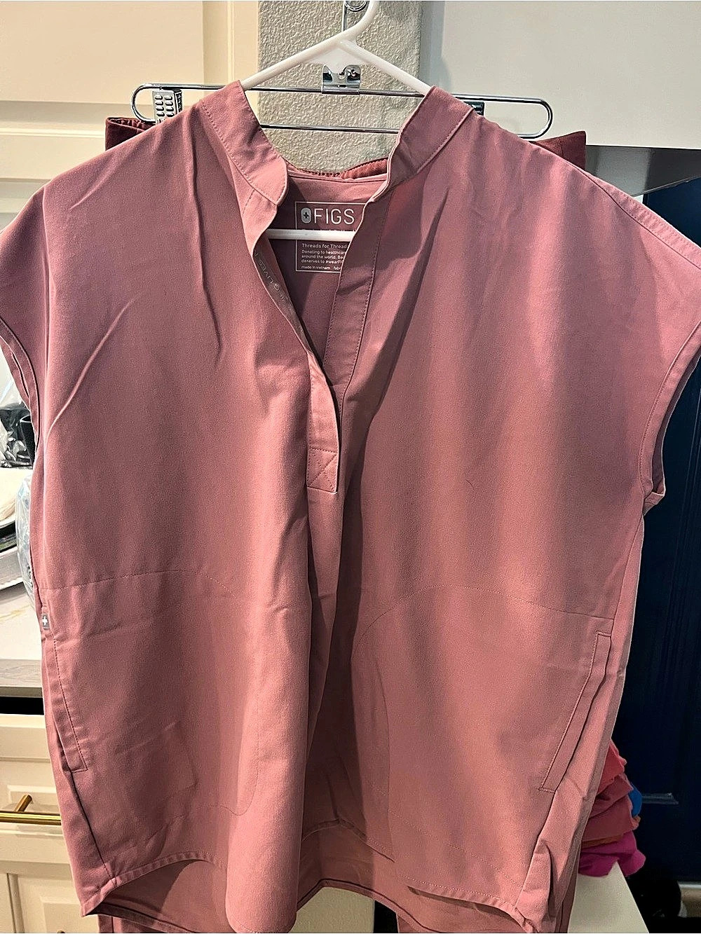 FIGS Women'Small Rafaela Oversized Scrub Top Mauve Pink Size Small